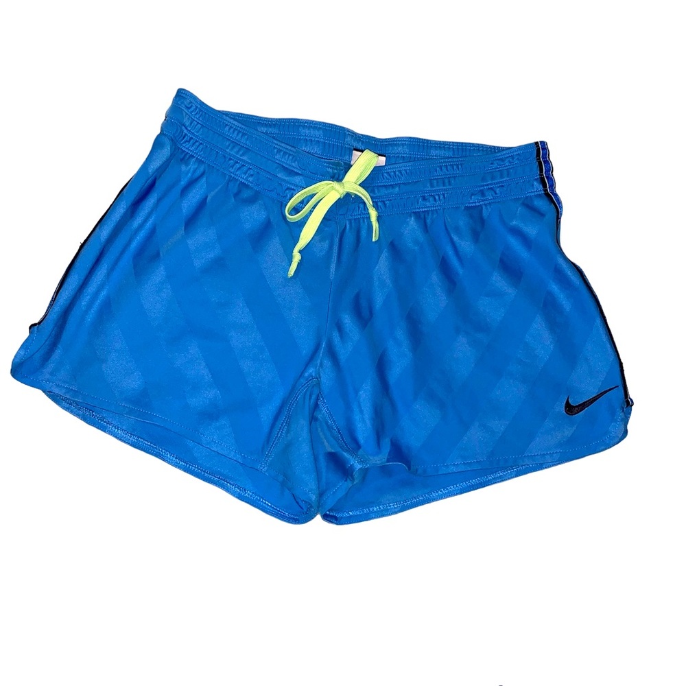Nike dri fit shorts size m
